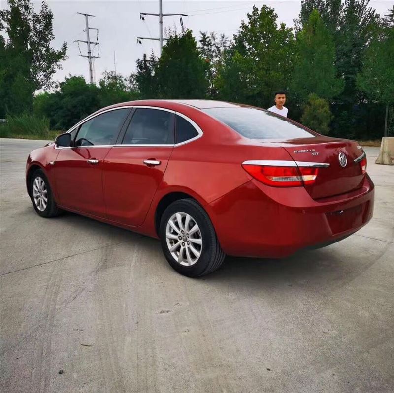 手動(dòng)擋英朗gt