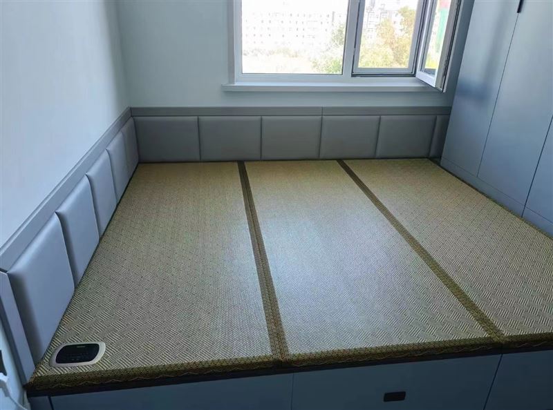 銷售各種門窗，維修門窗，定做紗窗，軟包防盜門。