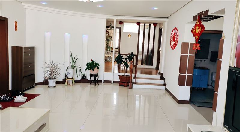 吉賣朝陽小區(qū)6樓