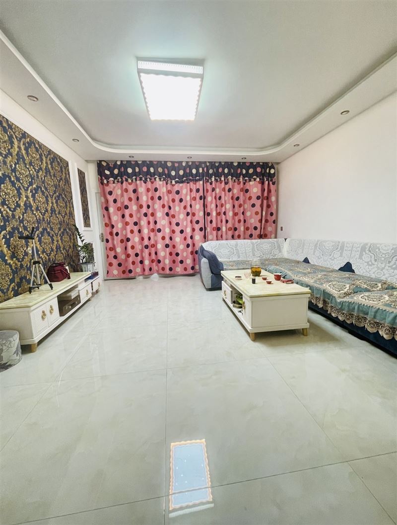 房屋出售 新裝可當(dāng)婚房