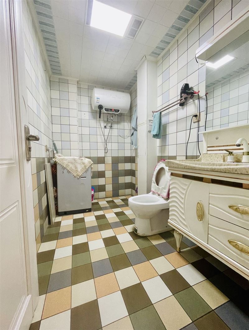 房屋出售 新裝可當(dāng)婚房