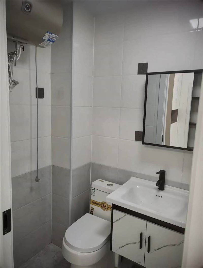 金廈家園2樓全新精裝賣樓