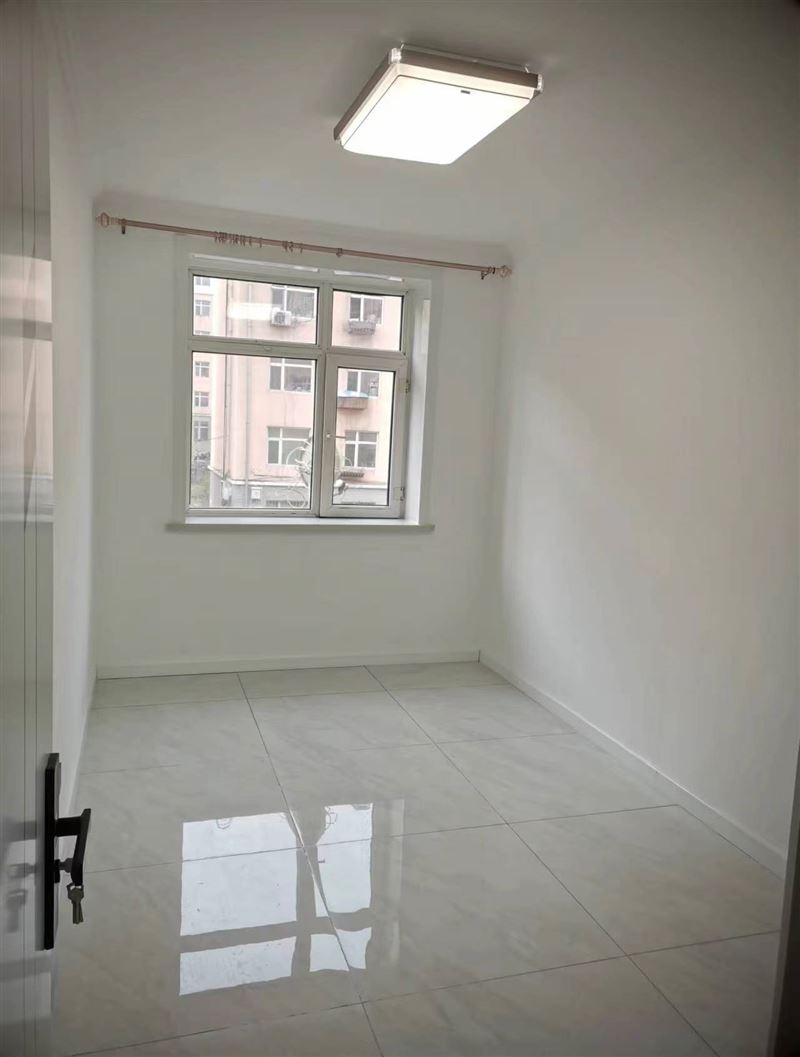 金廈家園2樓全新精裝賣樓