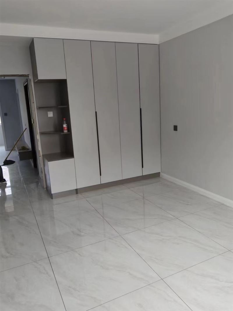 出售濱尚雅居二期電梯四樓