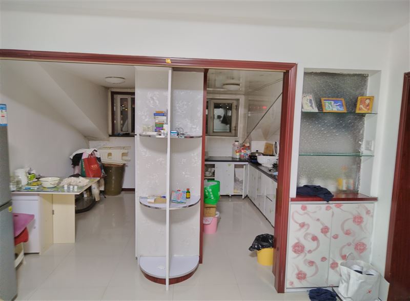 低急賣(mài)閣樓