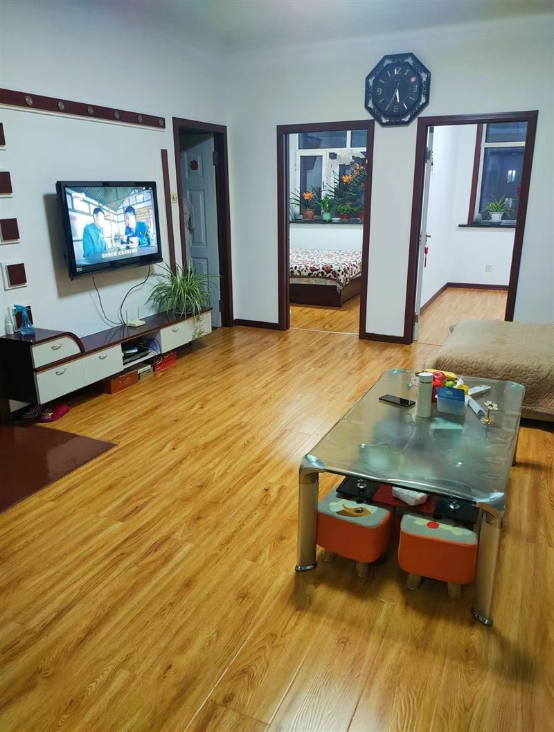 德政附近5樓76平精裝11.8萬