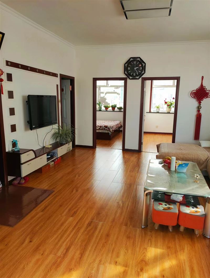 德政附近5樓76平精裝11.8萬