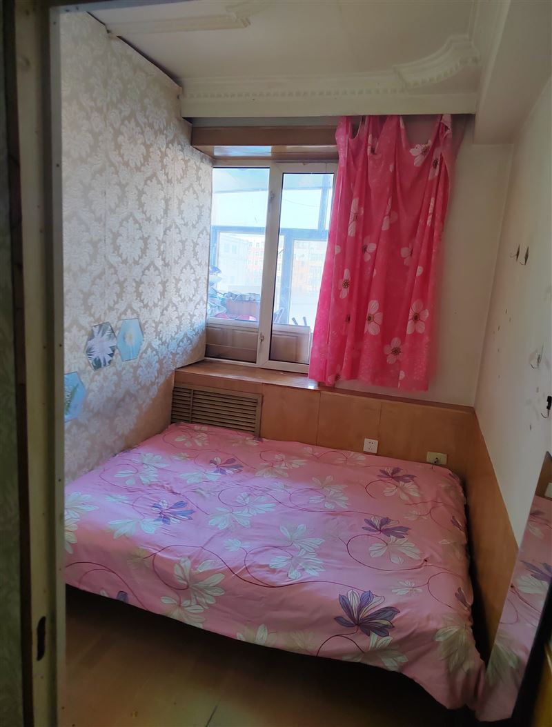 步行街，單間出租