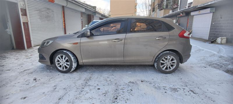 賣13年奇瑞風云二