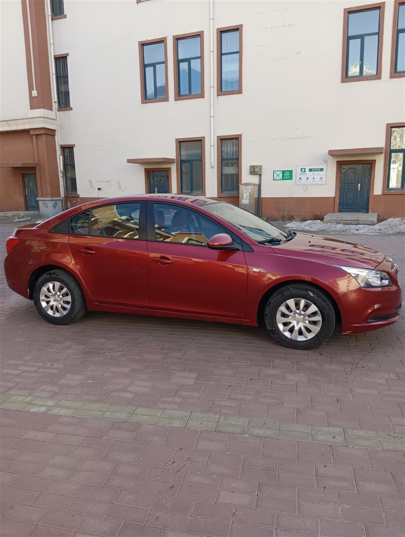 15年雪佛蘭科魯茲手動(dòng)高配新款